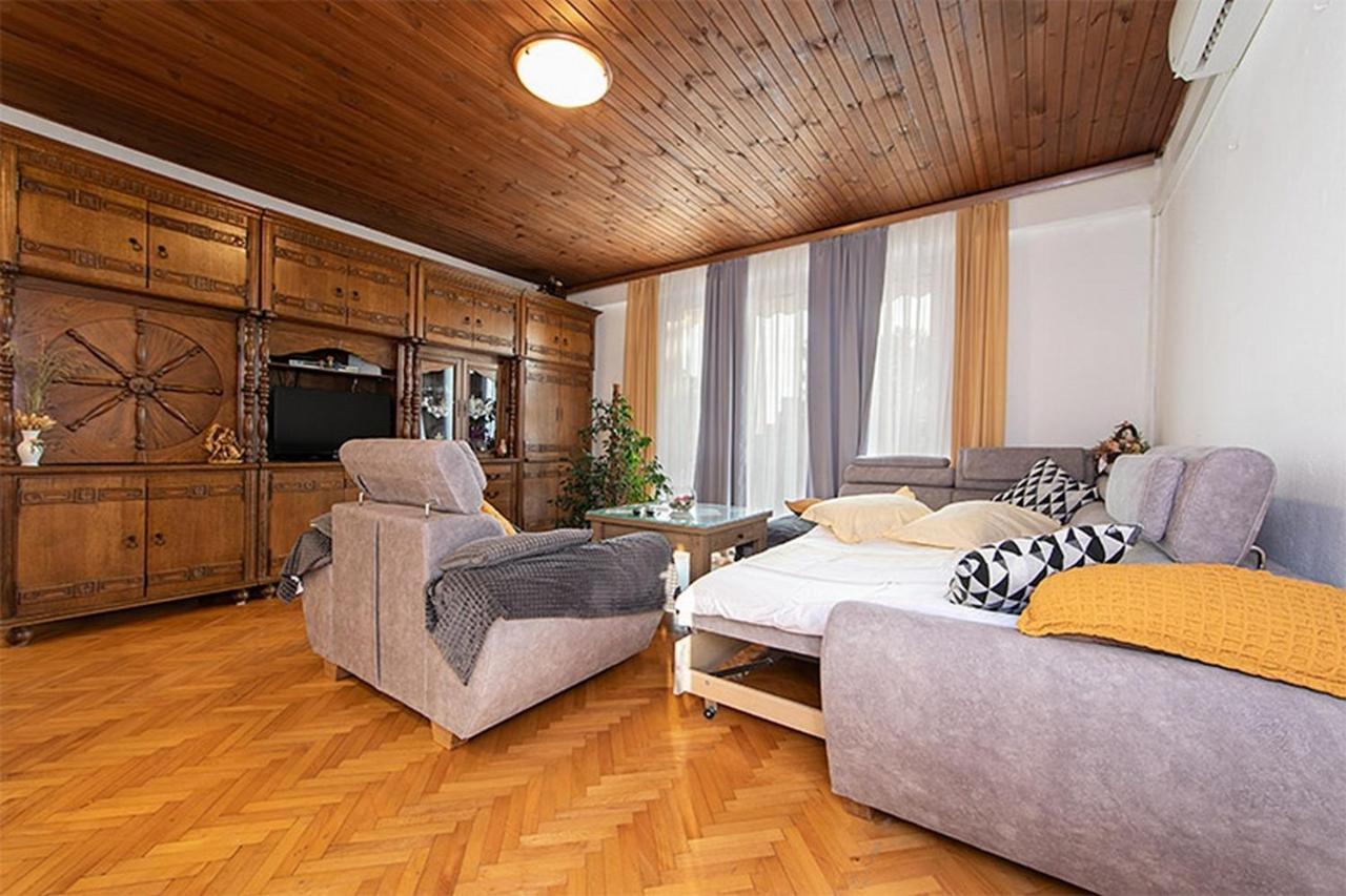 Apartment Tucepi 6695A ภายนอก รูปภาพ