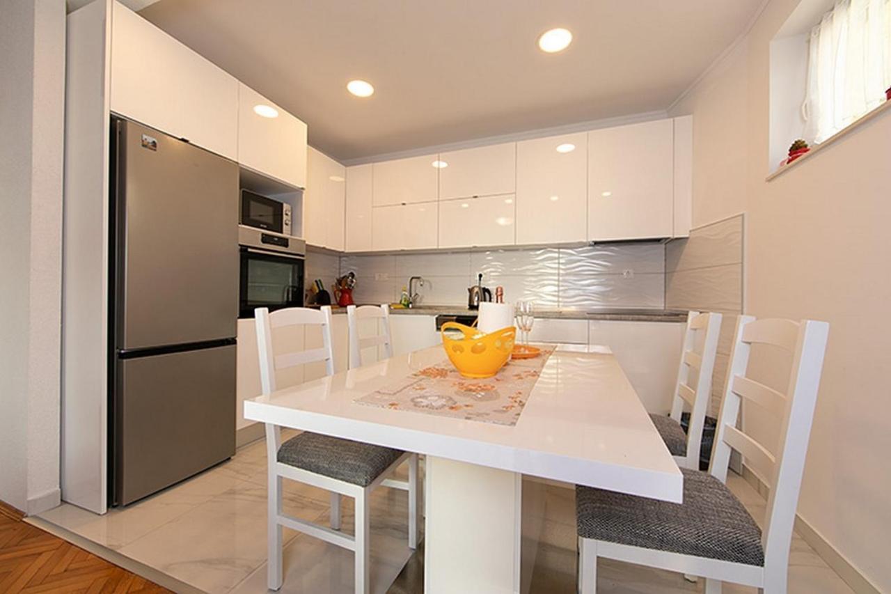 Apartment Tucepi 6695A ภายนอก รูปภาพ